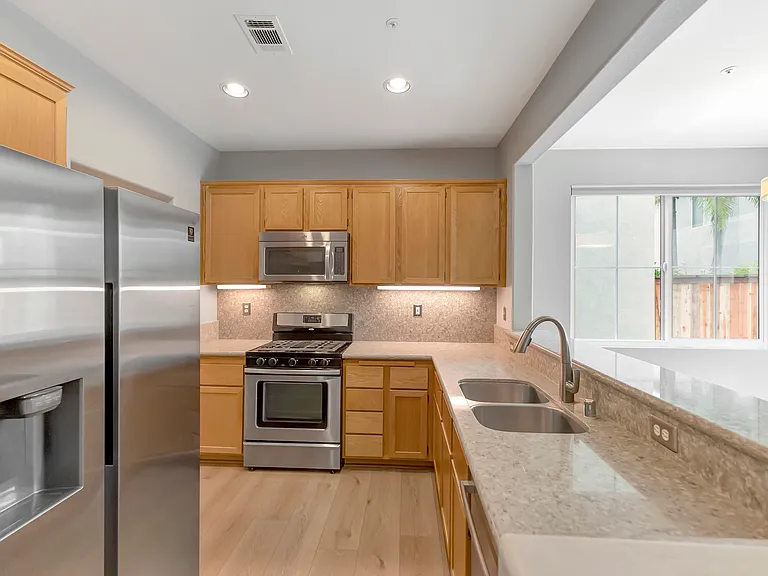 20 Trofello Ln — Photo 5