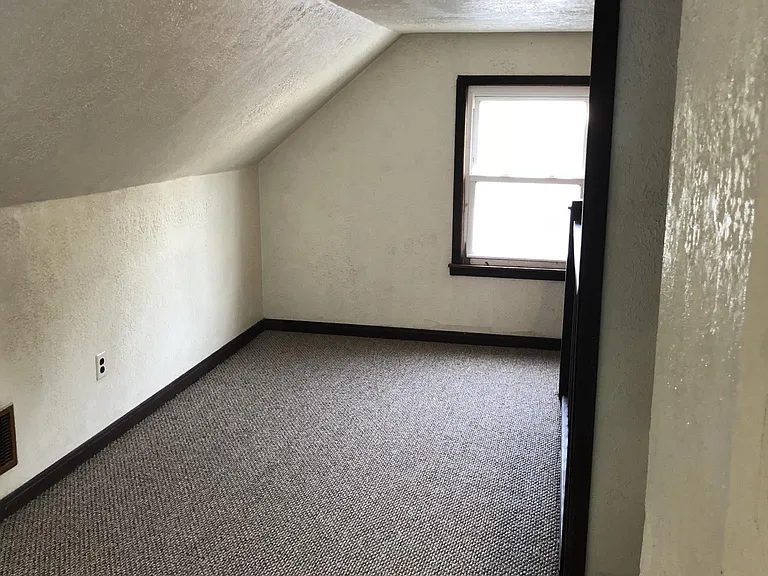 2272 E Converse Ave — Photo 19