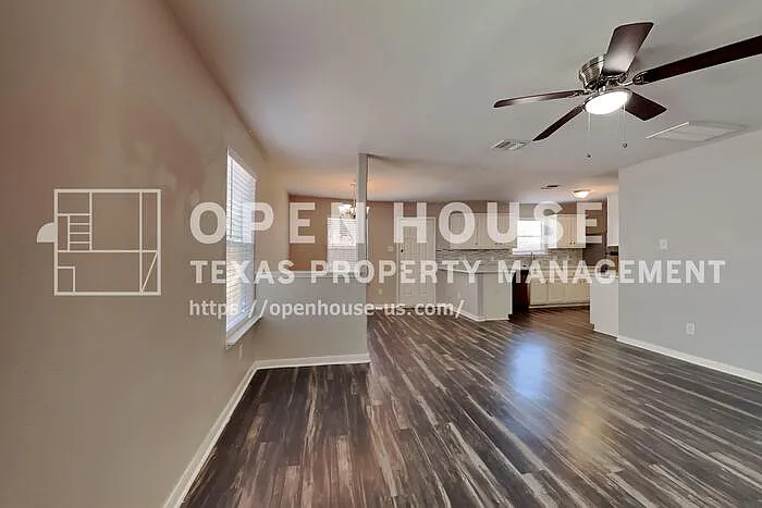4 bed, 2.5 bath, 1890 sqft, $2,075 — Photo 3