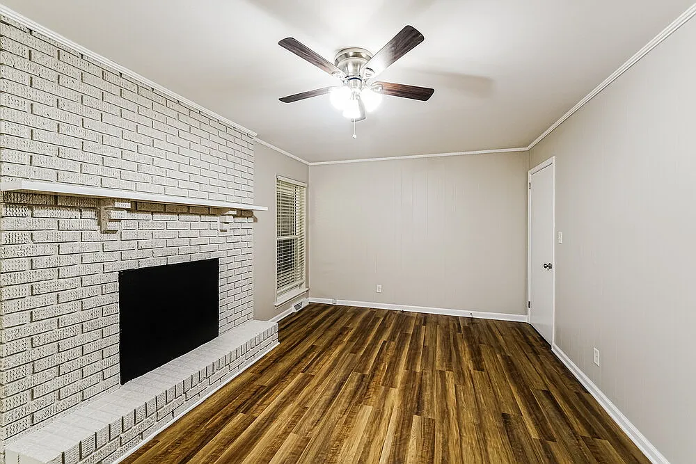 3 bed, 2.0 bath, 1600 sqft, $1,535 — Photo 4