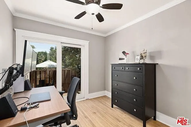 422 S Benton Way — Photo 12