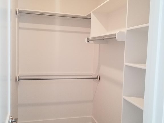 2nd image of 2101 W Admiral Ave