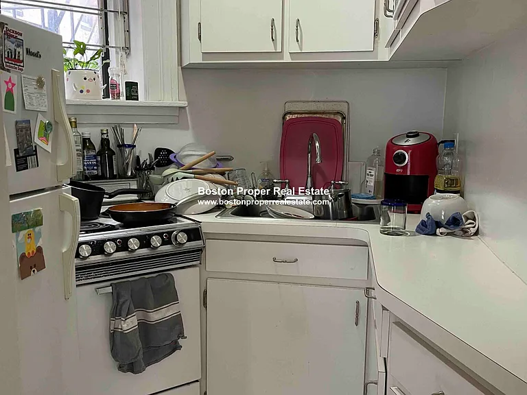 27.5 Massachusetts Ave #3 — Photo 8