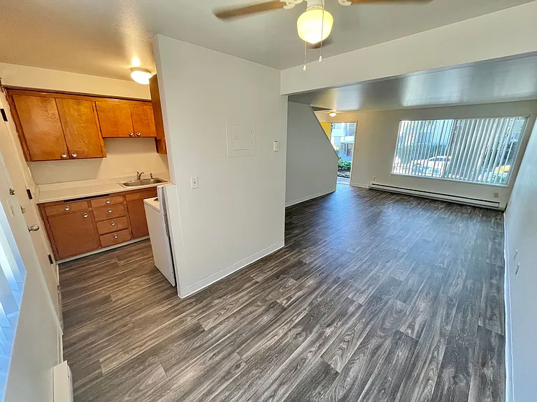 LC125th Townhomes — Photo 15