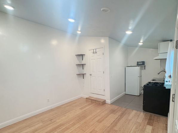 (undisclosed Address)