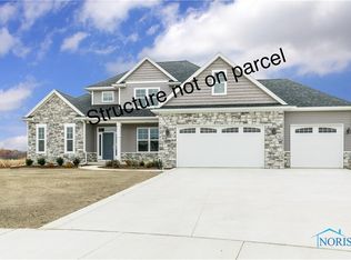 9551 Rockingham Dr, Whitehouse, OH 43571