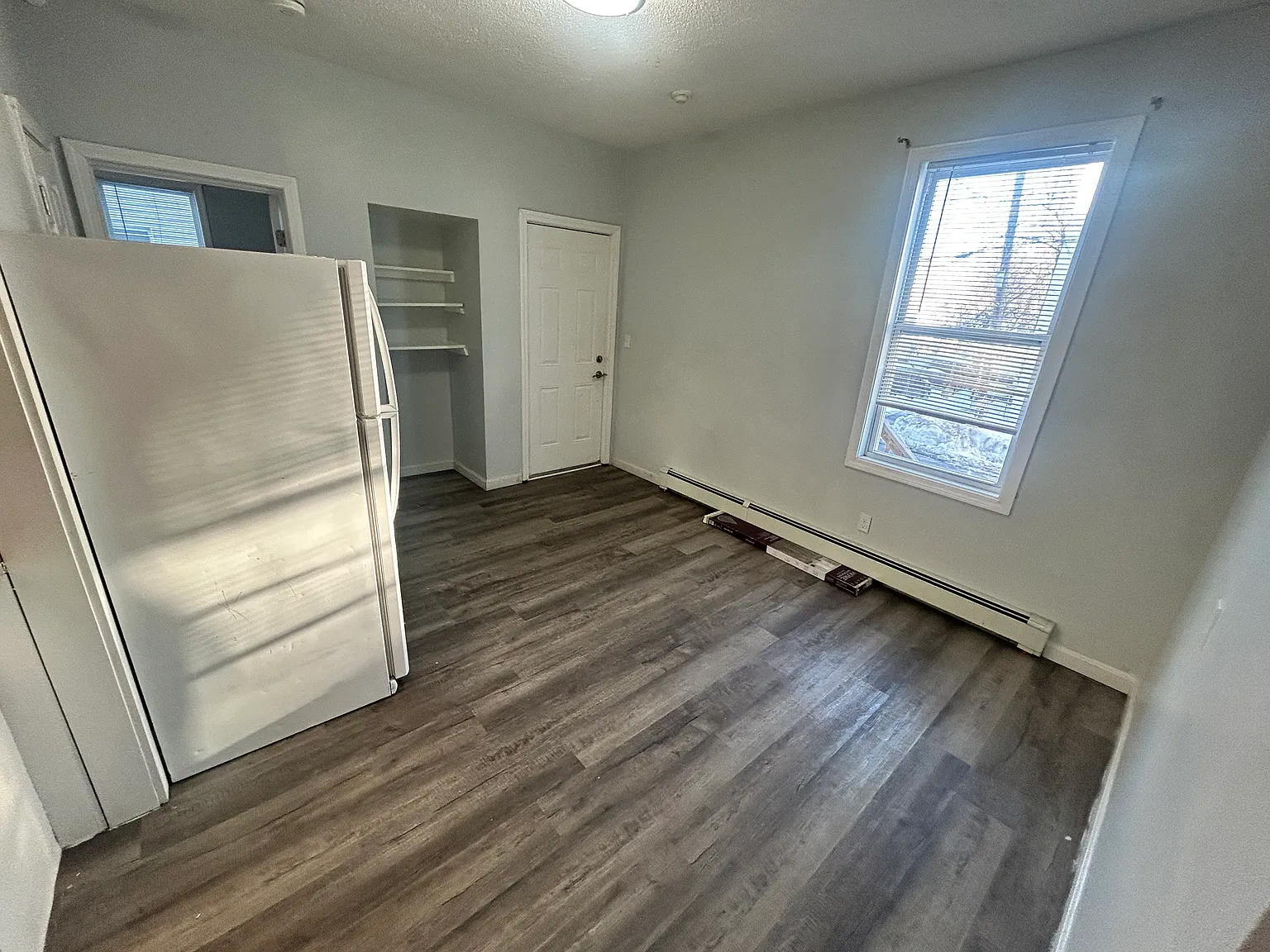 3 bed, 1500 sqft, $2,500 — Photo 4