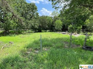 307 E Park St #C, Cuero, TX 77954
