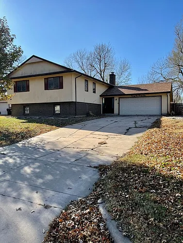 2525 N Bleckley St Photo 1