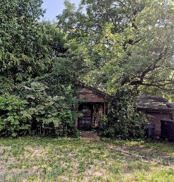 2nd image of 3634 Durango Dr