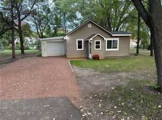 2727 33rd St, Eau Claire, WI 54703