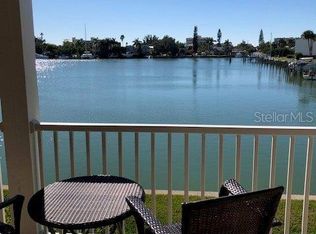 12242 2nd St E, Treasure Island, FL 33706