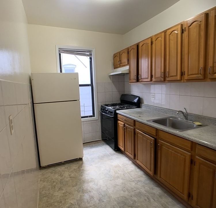2nd image of 9022 4th Ave APT 2R