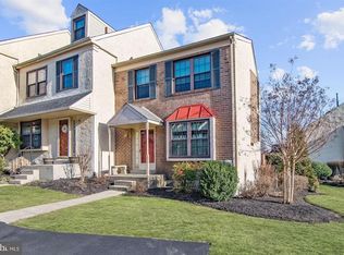 353 Scola Rd, Brookhaven, PA 19015