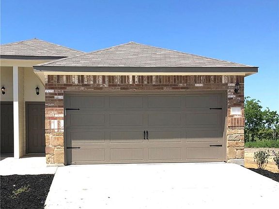 4th image of 398 Jack Rabbit Ln #B