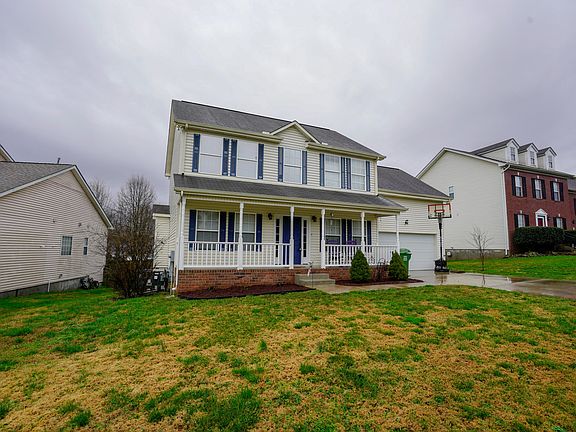 2nd image of 4400 Aylesbury Dr