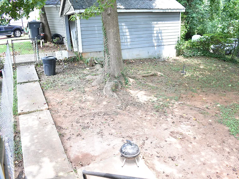 2774 Blount St — Photo 17
