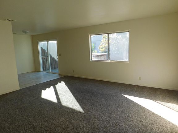 4th image of 180 Montebello Dr