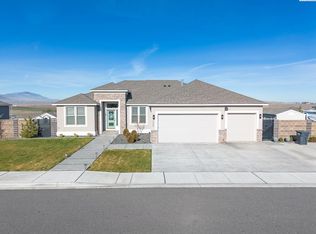 7060 Ithaca St, West Richland, WA