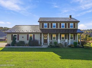 10 Starlight Ln, Milton, PA 17847