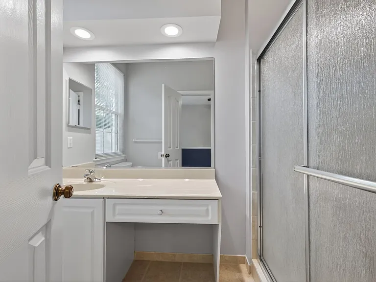 1537 Tallwood Cir — Photo 18