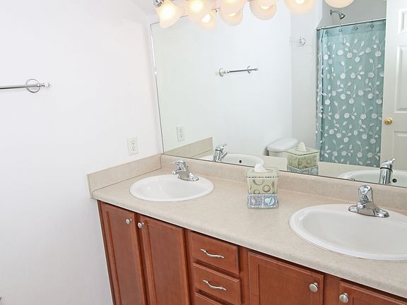 2nd image of 2508 Sassafras Cir
