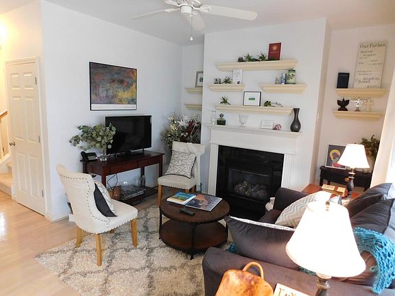 5th image of 233 Day Lane