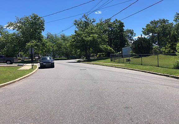 5th image of 936 Fairview Dr