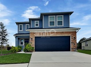 1051 Walden Pond Dr, Plant City, FL 33563