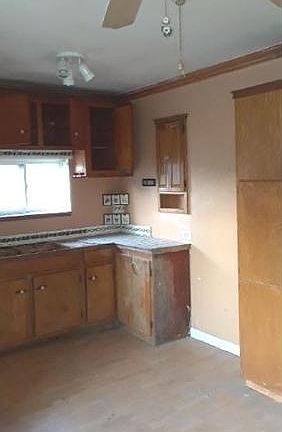 3rd image of 3524 E 75th St