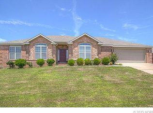 5614 Ashbrook Dr, Bartlesville, OK 74006