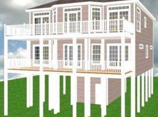 101 Ocean Shores Dr, Crystal Beach, TX 77650