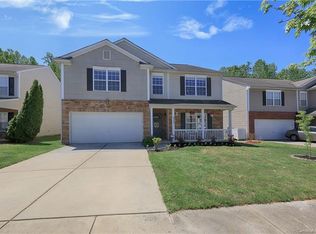 8736 Chalkstone Rd, Charlotte, NC 28216