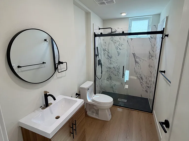 1053 Dewey Ave #3 — Photo 9