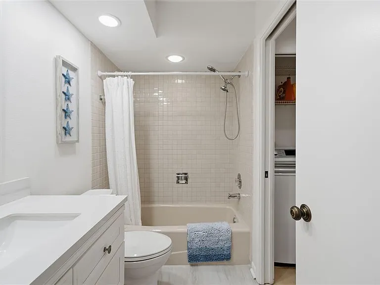 50 Pelican Pl #50 — Photo 24