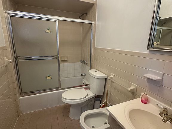 2nd image of 324 Court St Floor 1