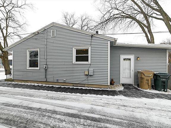 5th image of 2122 East Johnson Street