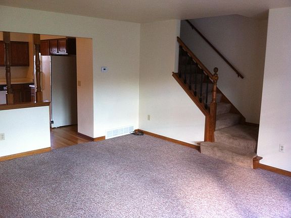 5th image of 1602 Erin Ln