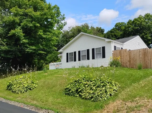 178 Adams Street, Rutland City, VT 05701