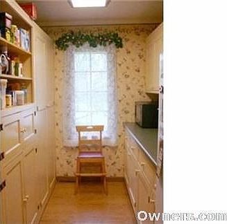 7 x 10 Walk-in Pantry