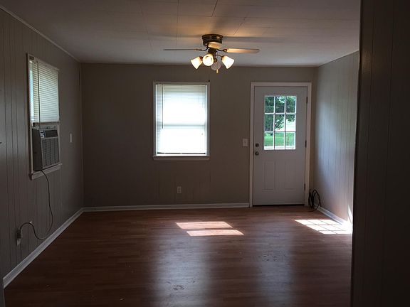 2nd image of 1213 S Ann St