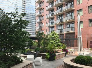 854 S Clark St #C610, Chicago, IL 60605
