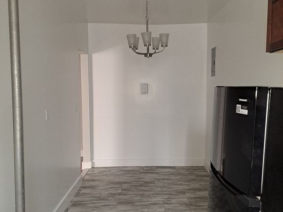 2nd image of 4863 Broadway APT 2R