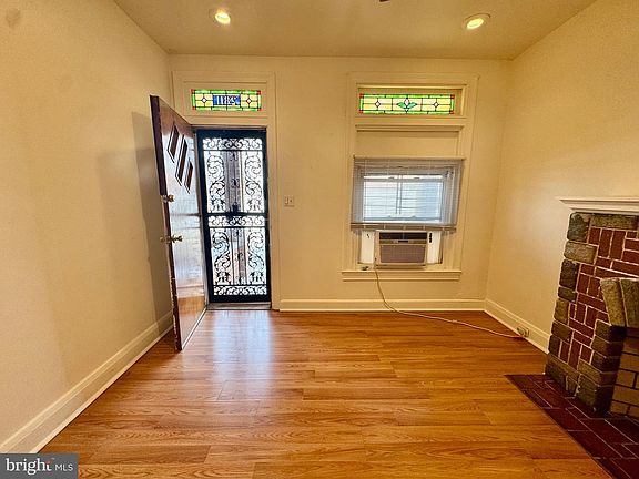 3rd image of 2811 E Biddle St