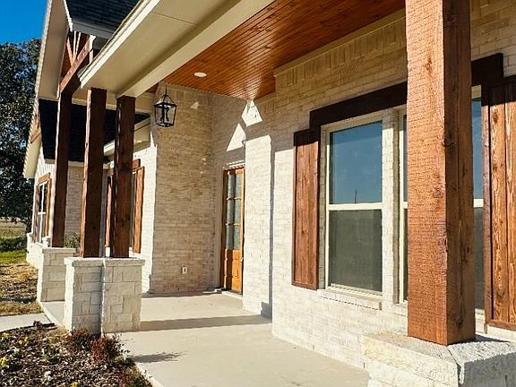 2nd image of 215 Salt Creek Ct