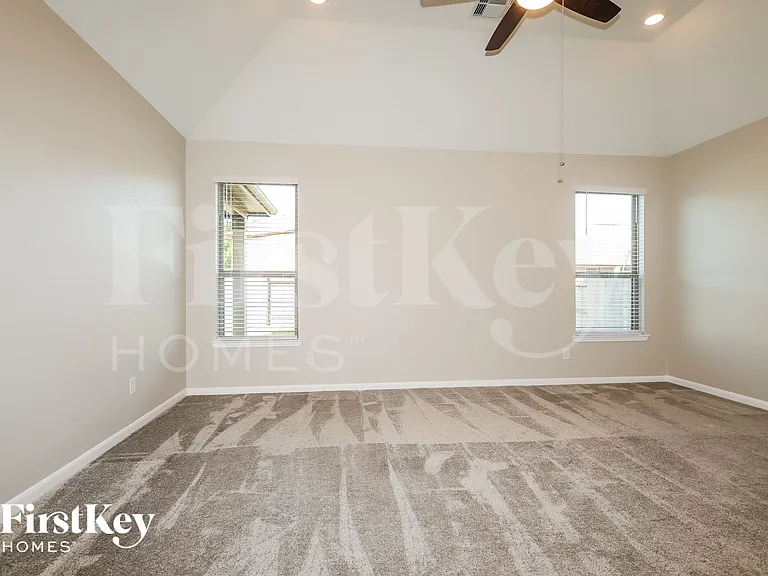 8757 Ute Creek Ln — Photo 6