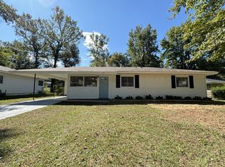 27 Lamont Dr, Little Rock, AR 72209