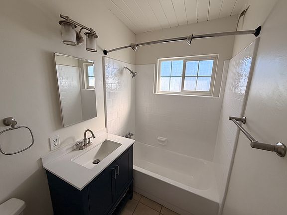 5th image of 233 N 7th St APT 4