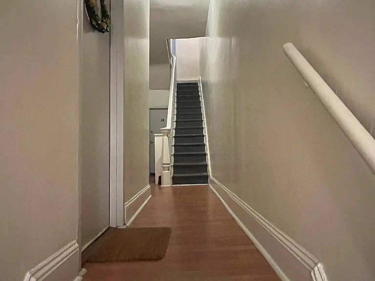 4426 Osage Ave #1R — Photo 3
