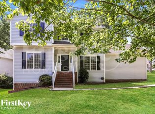 10400 Hellebore Rd, Charlotte, NC 28213